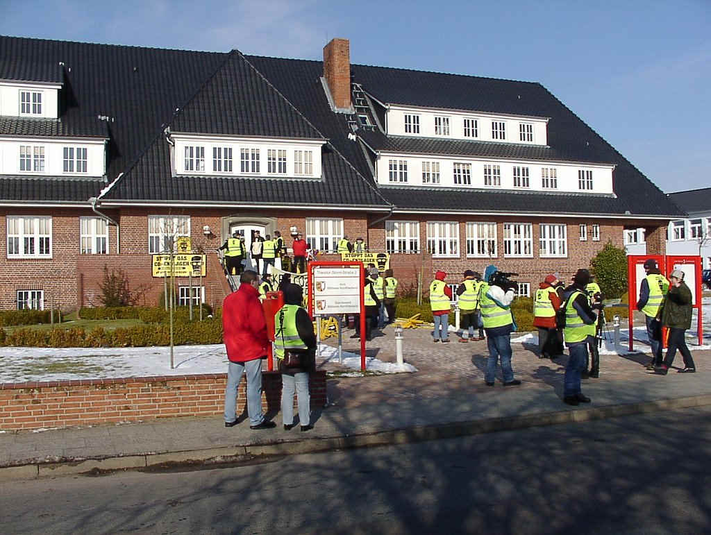 P2221874.JPG - Bredstedt zeigt Flagge