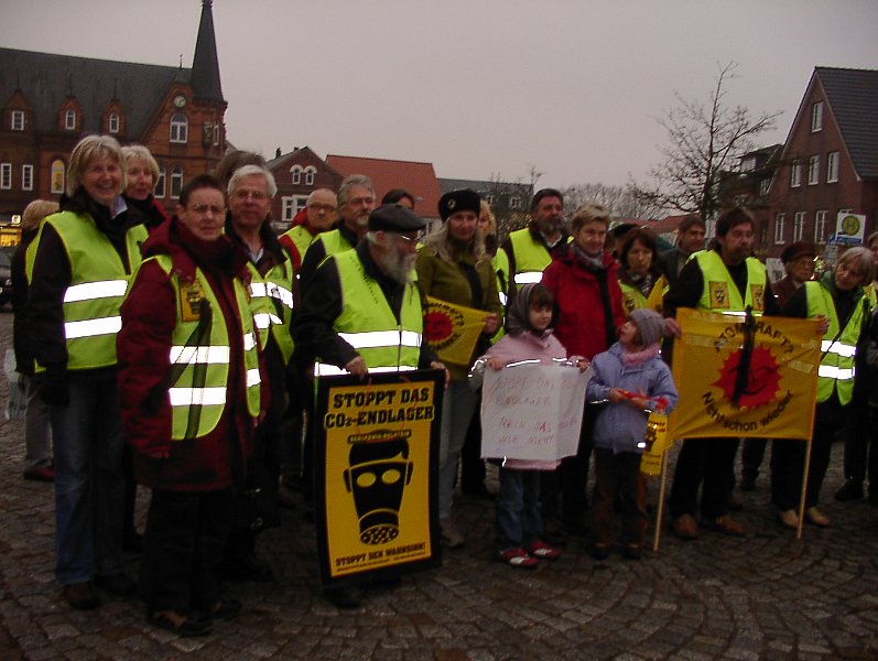 P3141925.JPG - Montagsdemo in Bredstedt 14. März 2011